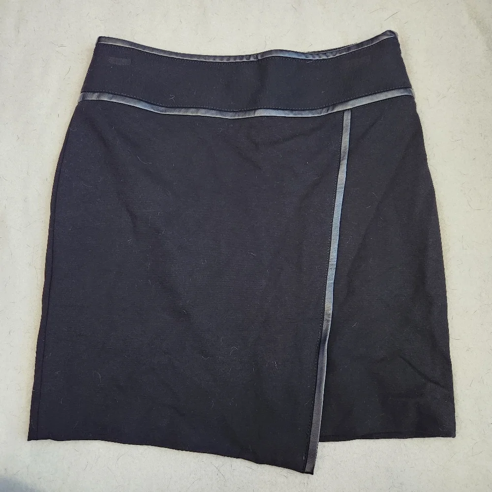 White House Black Market Black Boot Skirt Size 2